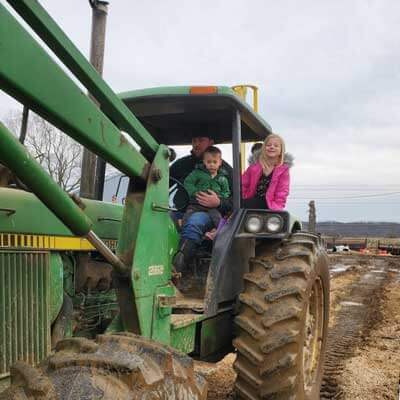 Helpig Uncle Dan Feed Tractor